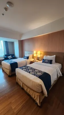 Grand City Hall Hotel Kamar Photos