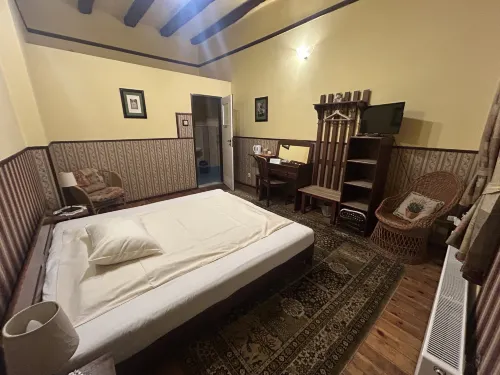 Globtroter Guest House Rooms Photos