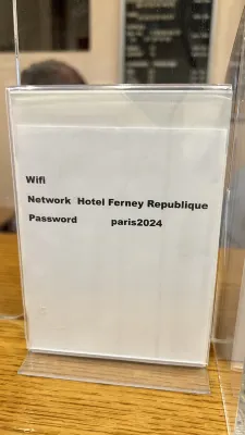 Hôtel Ferney République Photos