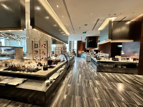 Le Meridien Bangkok Restauration Photos