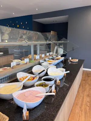 Holiday Inn Express Dusseldorf - City North Ristorazione Photos