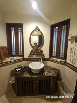 Damai Beach Resort Kamar Photos