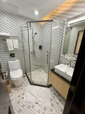 메이커 호텔 선전 객실 Photos
