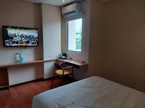 Azka Hotel by Salak Hospitality Kamar Photos