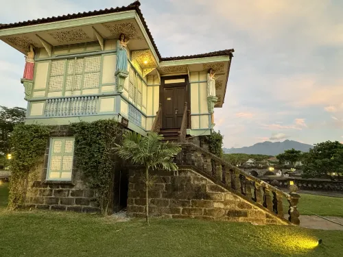 Las Casas Filipinas de Acuzar Eksterior Photos