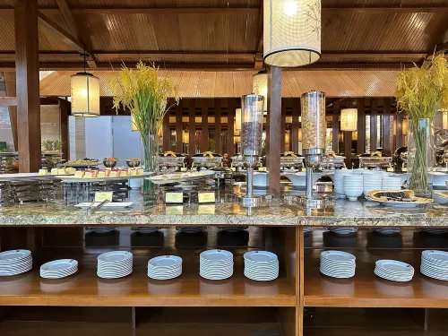 Halong Palace Hotel Restauration Photos