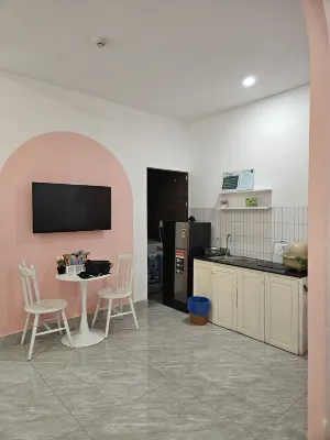 Corgi House Danang Photos