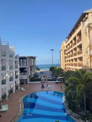 Dragon Beach Resort , Jomtien Beach Pattaya Photos