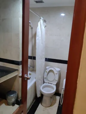 Mega Anggrek Hotel Jakarta Slipi Zimmer Photos