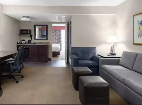 Fairfield Inn & Suites Minneapolis Bloomington/Mall of America Rooms Photos