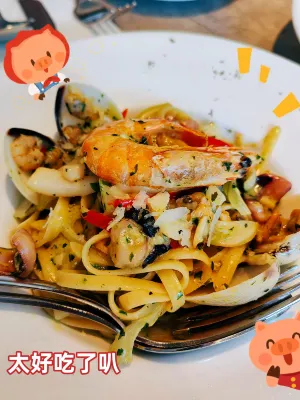Glam Milano Dining Photos