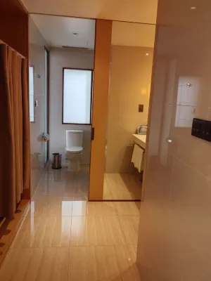 Aloft Dalian Rooms Photos
