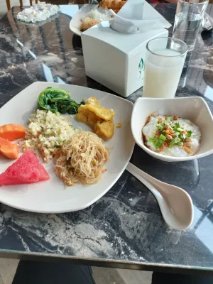 Avissa Suites Makanan Photos