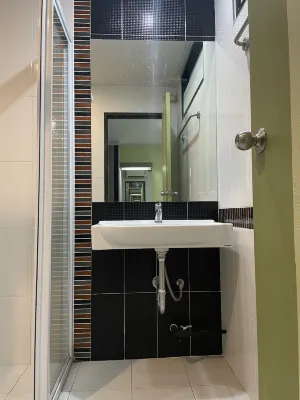 Thongmanee Hotel Rooms Photos