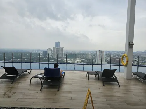 Citadines Benavidez Makati Photos