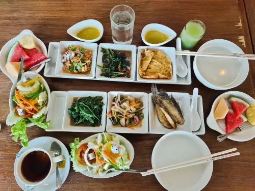 Proud Phu Fah Maerim Resort Restauration Photos
