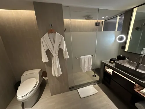 The Laguna, a Luxury Collection Resort & Spa, Bali Kamar Photos