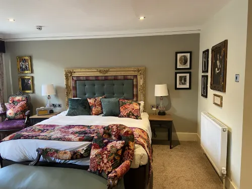 The Kings Arms and Royal Hotel, Godalming, Surrey Chambres Photos