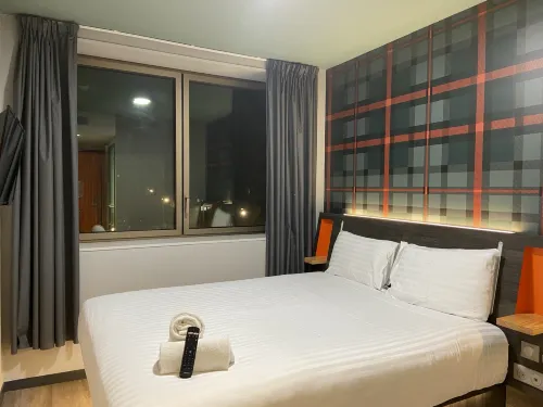 EasyHotel Paris Nord Aubervilliers Camere Photos