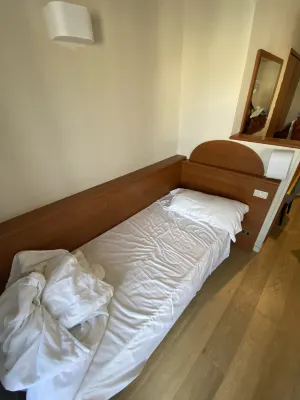 Hotel Laura Rooms Photos