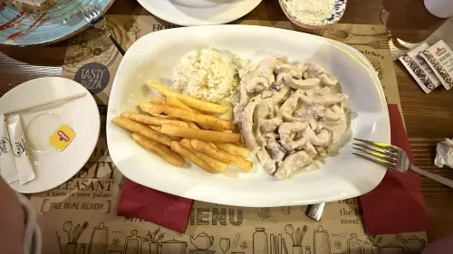 Tonoz Beach Hotel Dining Photos
