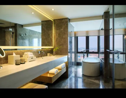 Renaissance Beijing Wangfujing Hotel Rooms Photos