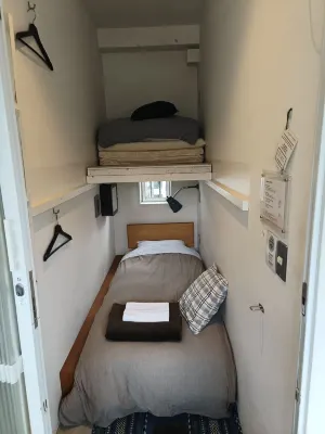 Route - Cafe and Petit Hostel Rooms Photos