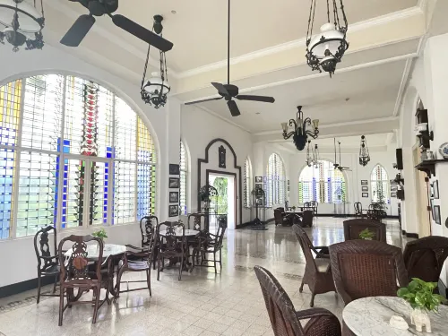 Hotel Majapahit Surabaya - MGallery Makanan Photos