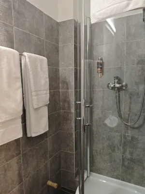 Castle Inn Camere Photos