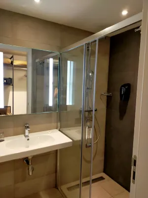 Holiday Inn Express Malaga Airport Zimmer Photos