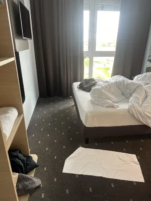 B&B HOTEL Augsburg-Nord Camere Photos