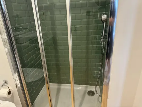 The 8 - Downtown Suites Kamar Photos