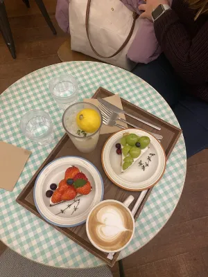 KSTAR METRO Hotel Dining Photos