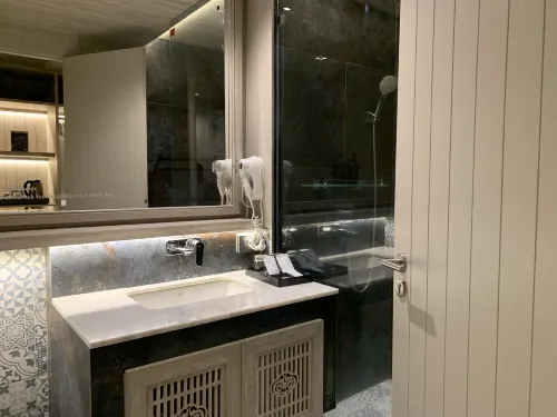 Hotel Tide Phuket Beach Front Rooms Photos