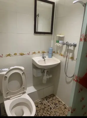 Hong Kong Budget Hostel Rooms Photos