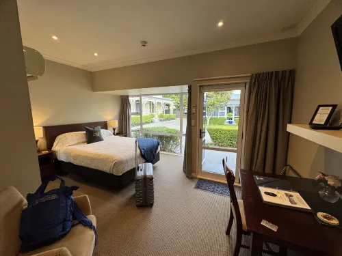 Merivale Manor Rooms Photos