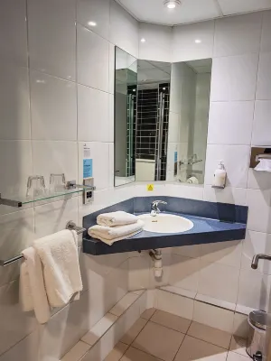 Holiday Inn Express Belfast City Chambres Photos