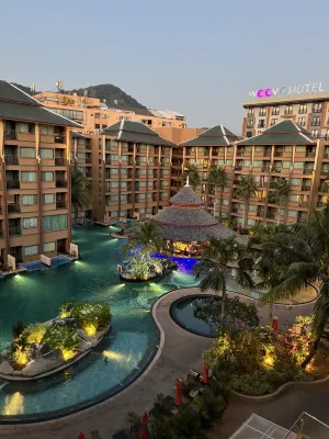 Novotel Phuket Vintage Park Resort Общественные зоны Photos