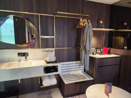 WOLO Kuala Lumpur Kamar Photos