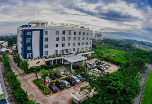 Padjadjaran Suites Resort and Convention Hotel Area Publik Photos