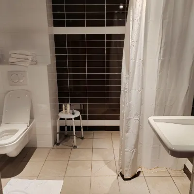 Ibis Budget Saint-Genis-Pouilly Genève Rooms Photos