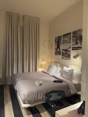 Room Select Via Veneto Rooms Photos