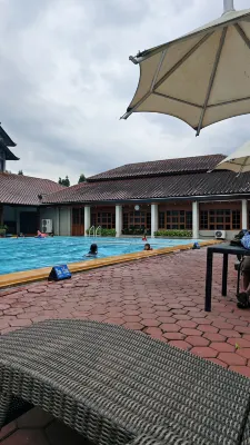 Front One Resort Magelang Relaksasi & Rekreasi Photos