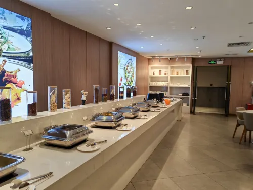 Oriental Fenghuang Hotel (Zhongshan Dengdu Ancient Town Huayi Square) Photos