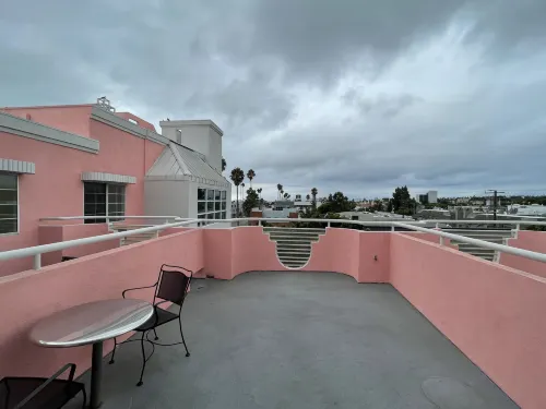 Days Inn by Wyndham Santa Monica Near Hotel Photos