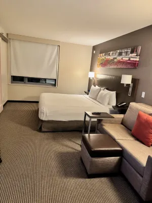 Hyatt Place New York City/Times Square Rooms Photos