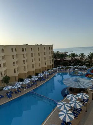 AMC Royal Hotel & Spa Photos