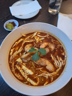 Kingwood Hotel Kuching Restauration Photos