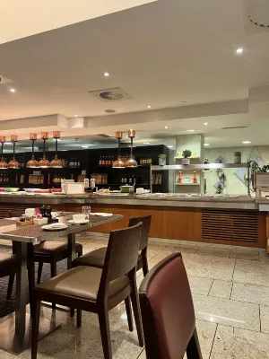 Sofitel London Heathrow Dining Photos