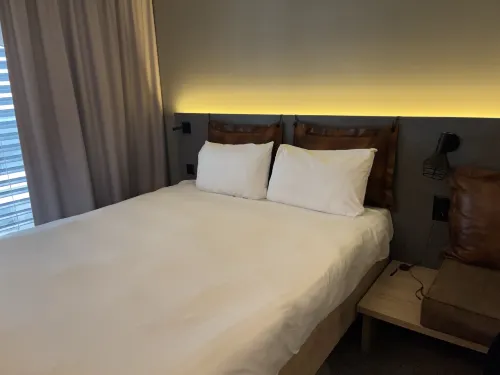 Moxy Lausanne City Chambres Photos